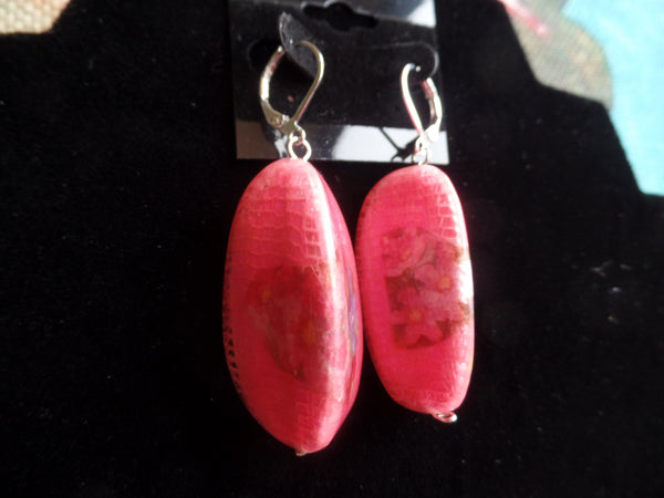 Hot Pink Crackled Acrylic Wedges w/flower print on Stainless Steel Clasps.
