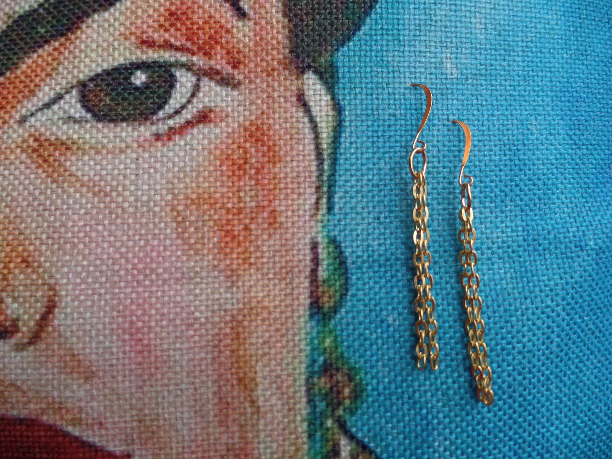 2 Gold Chain Strands (2" w/jump ring) on Gold Ear Wire