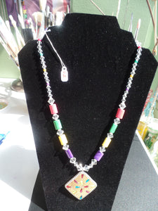 LONG NECKLACE W/MULTI-COLORED FOCAL